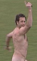 Marc Ellis streaking